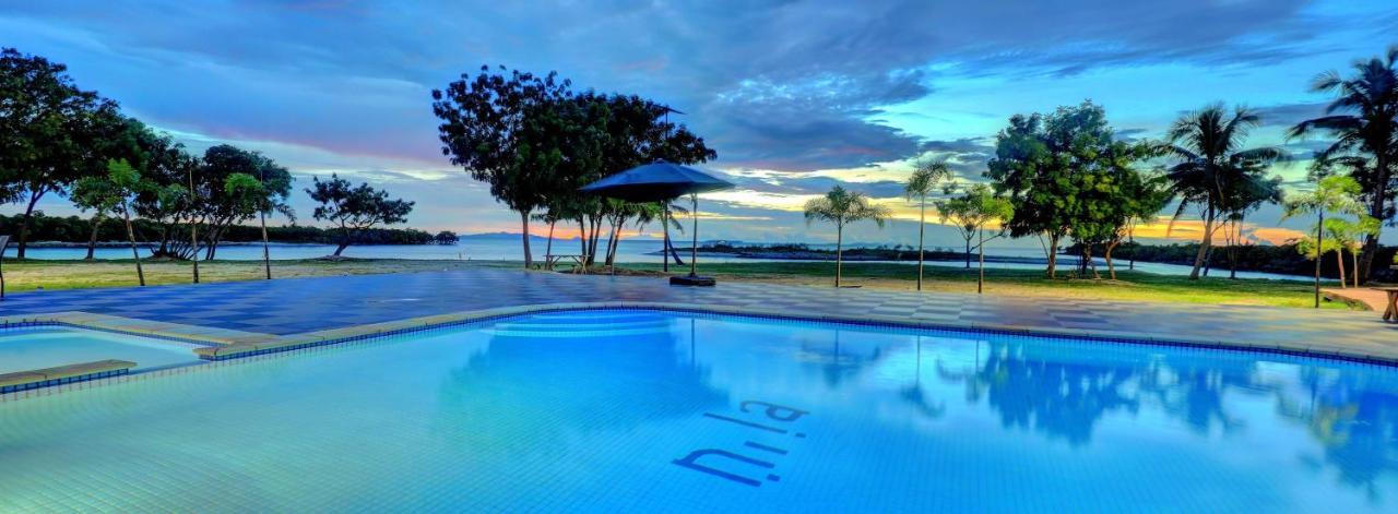 นิลา บีช รีสอร์ต Hostel เลาโตกา ภายนอก รูปภาพ